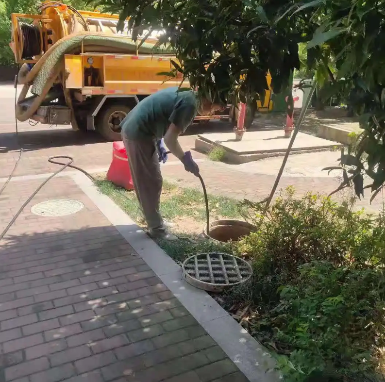 红寺堡市政排污管道清淤疏通——专业团队，让您全程省心！
